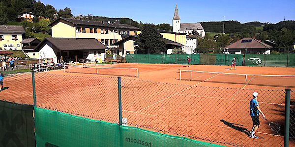 Kaumberger Tennissaison ist eröffnet - wir freuen uns über neue Mitglieder!