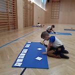Die Kinder werden spielerisch mit Zahlen und Buchstaben vertraut