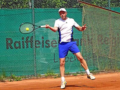 Titelbild von Kaumberger Tennisherren steigen trotz ambitionierter Leistung ab