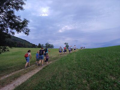 Titelbild von Einladung zur 30. Laternennachtwanderung - ein besonderer Abend für die ganze Familie!