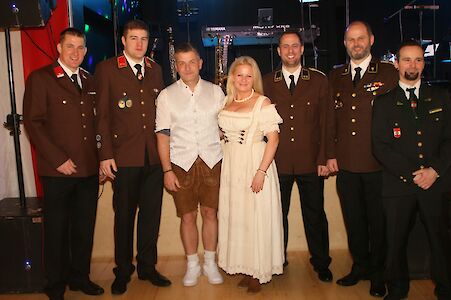 Titelbild von Feuerwehrball 2026 begeisterte mit großartiger Ballnacht