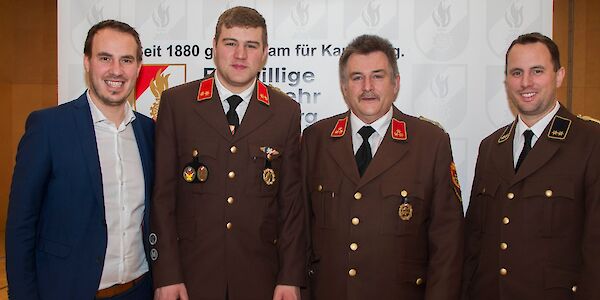 Mitgliederversammlung 2026 mit Neuwahlen, Beförderungen und Helferfest