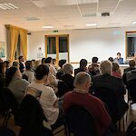 zahlreiches Publikum lauscht begeistert @ Christine Dworschak