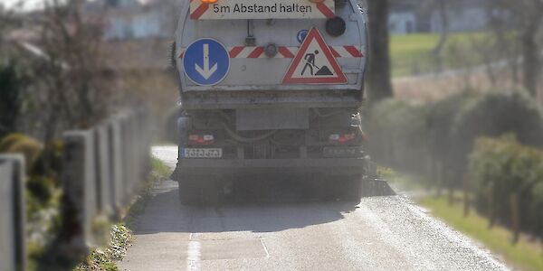 Straßenkehrung in Kaumberg beginnt ab 23. März 2026