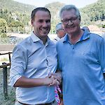 Bürgermeister Michael Wurmetzberger mit LAbg. und Bürgermeister von Pfaffstätten, Christoph Kainz. Foto: Markus Achleitner