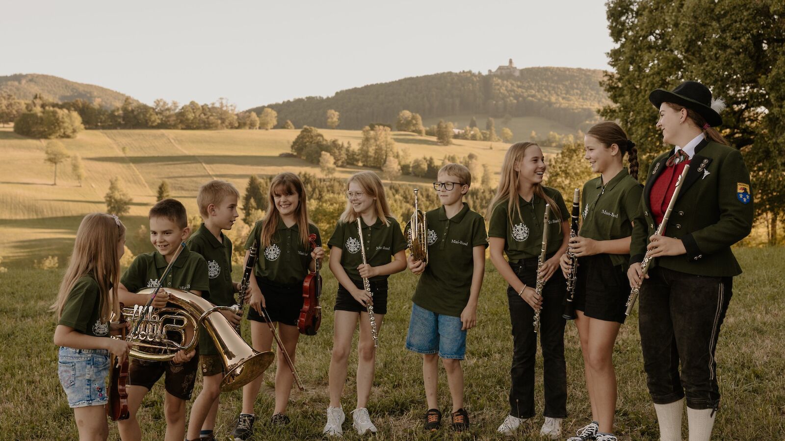 Mit Begeisterung voran von der Mini-Band bis zur großen Kapelle