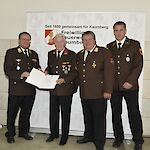Anton Lenz wurde für seine 50-jährige Feuerwehr-Mitgliedschaft geehrt. Foto: FF Kaumberg.