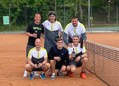 Titelbild von Ereignisreiches sportliches Wochenende - Radfahren, Tennis & Laufen