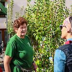 Bei der Baumschule Hemmelmeyer konnte man nicht nur Apfel, Birne und Co. erstehen, sondern auch Tipps zur Pflanzung und Pflege der Obstbäume bekommen. Foto: BPWW/N.Novak